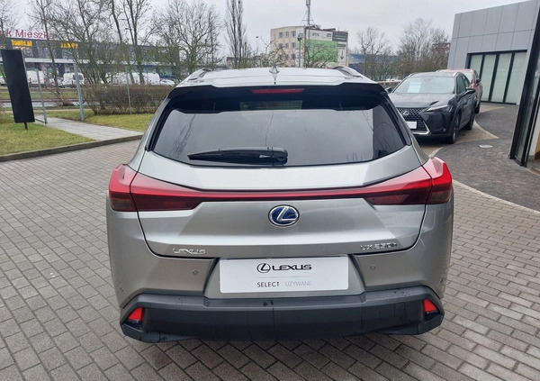 Lexus UX cena 152900 przebieg: 16562, rok produkcji 2022 z Szczecin małe 562